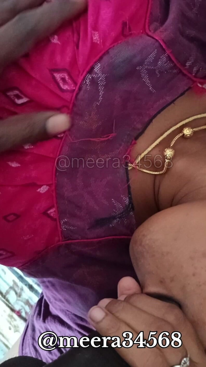 Krish meera: Tamil caliente esposa en trío follando duro con audio tamil