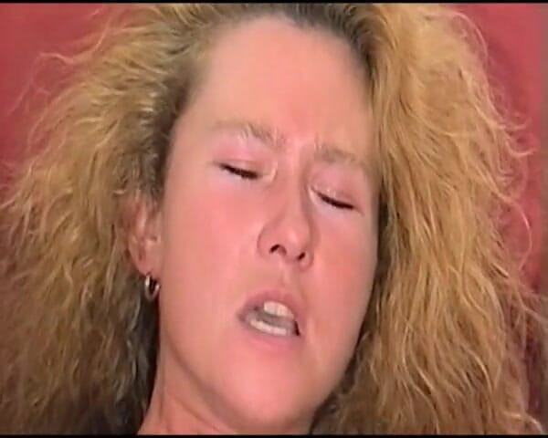 German's Lesbian: เลียหี MILF เยอรมันโชว์ฝีมือในการคาสติ้ง