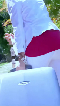 Sexy Video: Moana_mo_suitcase