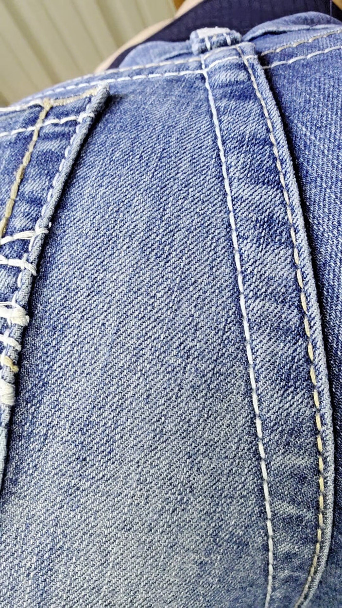 NaughtyRedFarmgirl: Roșcată preps cur cu vibrator dop de fund