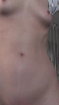 ปากหิวโหยกลืนกินทุกนิ้ว