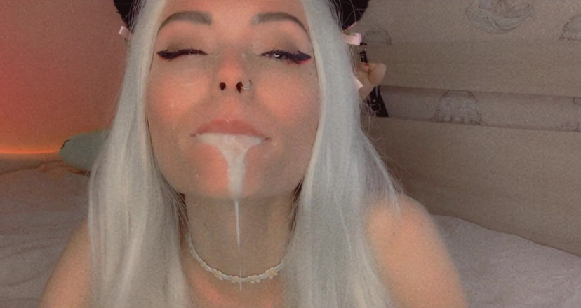 Dirty slut 666: Mjölk på Ahegao Face