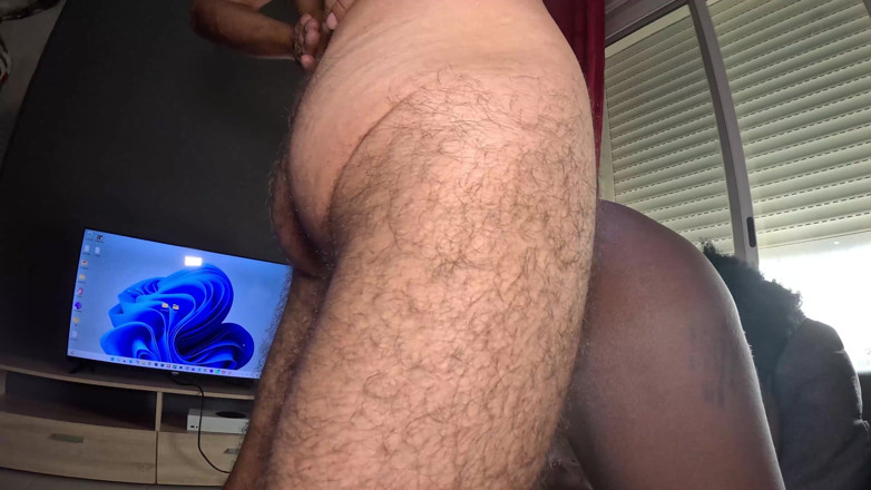Bam-bulax: Seks met een zwart poesje is het beste