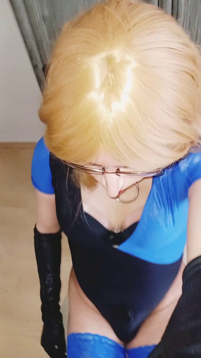 Tammy sissy slave: Banci crossdresser masturbasi dan muncrat lagi