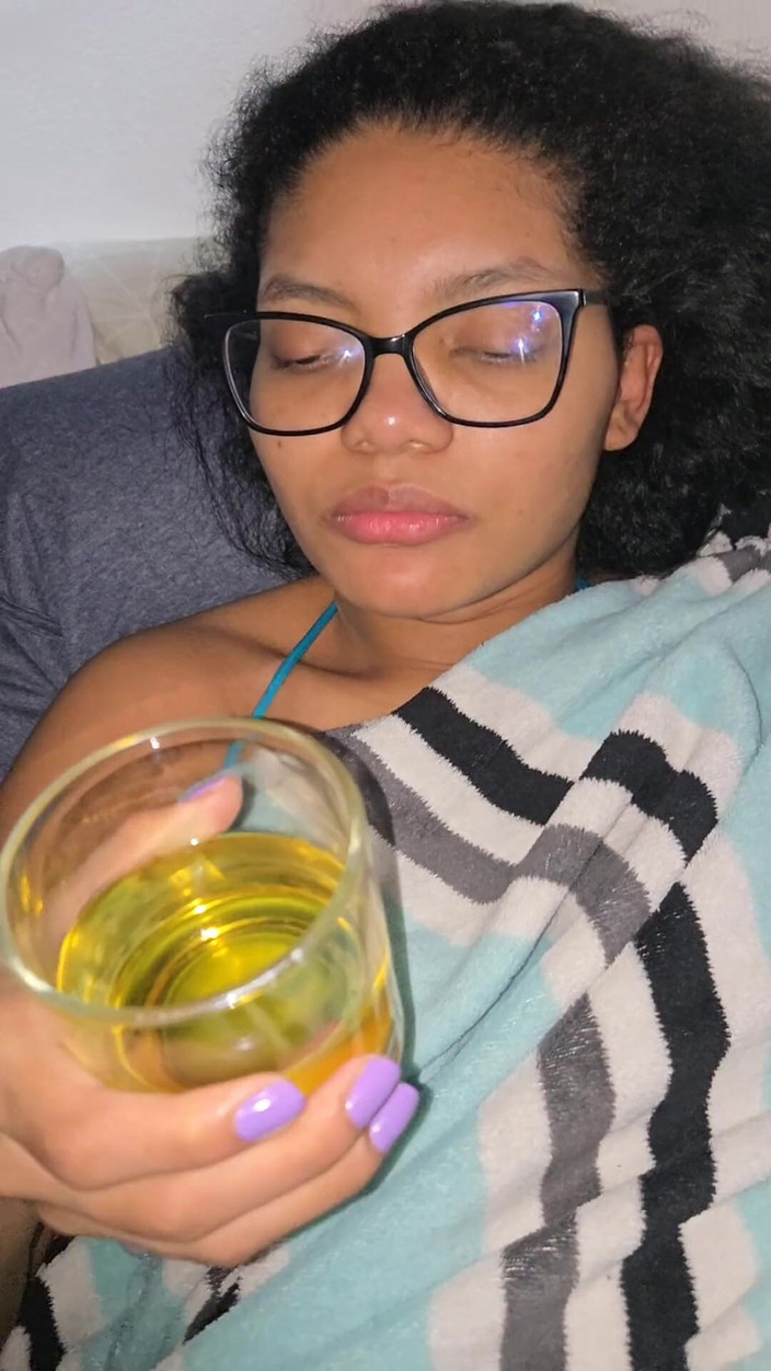 Pietro Montoya: Usandolo come un orinatoio umano Tutto il giorno a gennaio 2026...