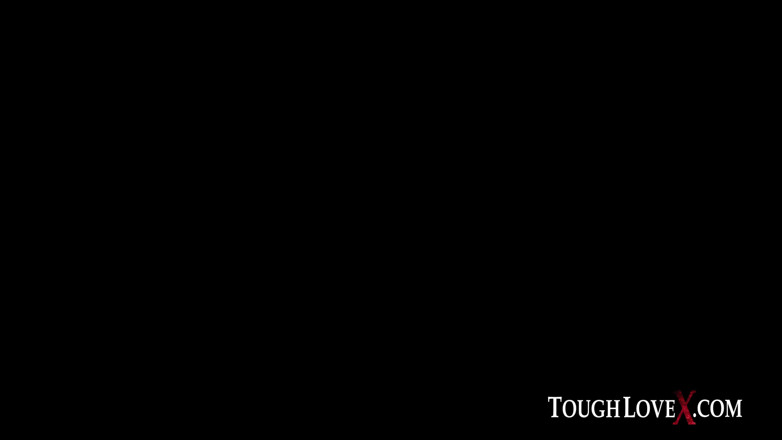 ToughLoveX: TOUGHLOVEX Penelope Woods jest uzależniona od kutasa