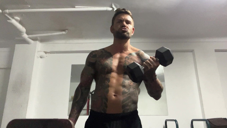 Juan Lucho Gay: Antrenmandan Sonra Spor Salonunda Kirli Saman
