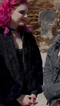 Irogenia: Pierwsza Wild Threesome Fantasy