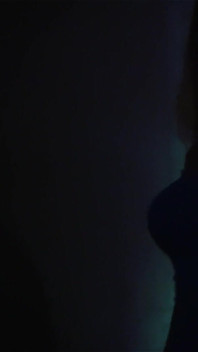 Cathy Heaven est une strip-teaseuse excitée