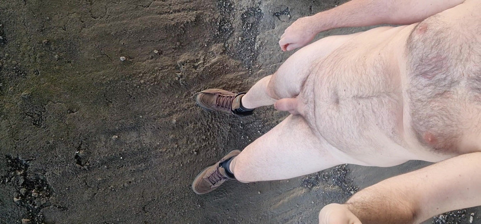 Mirko2589: Ganz nackt im freien gehen