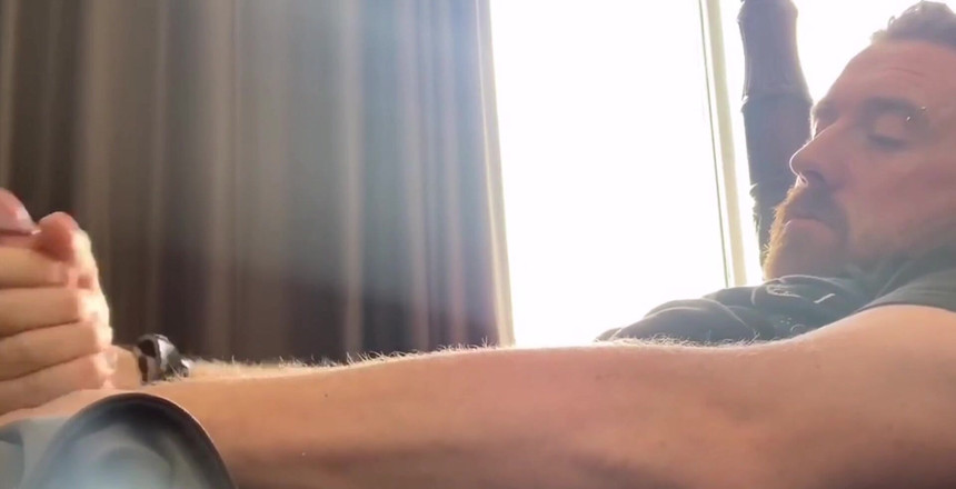 Dirty Talking Guy: 我想他们这样做是想让我狂野