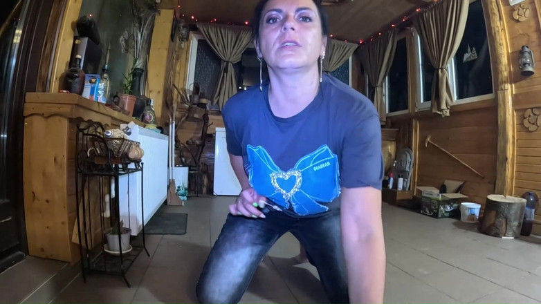 MilfyCalla: Gesichtsficken und spermaspiele beim tragen enger jeans 284 - Vorschau