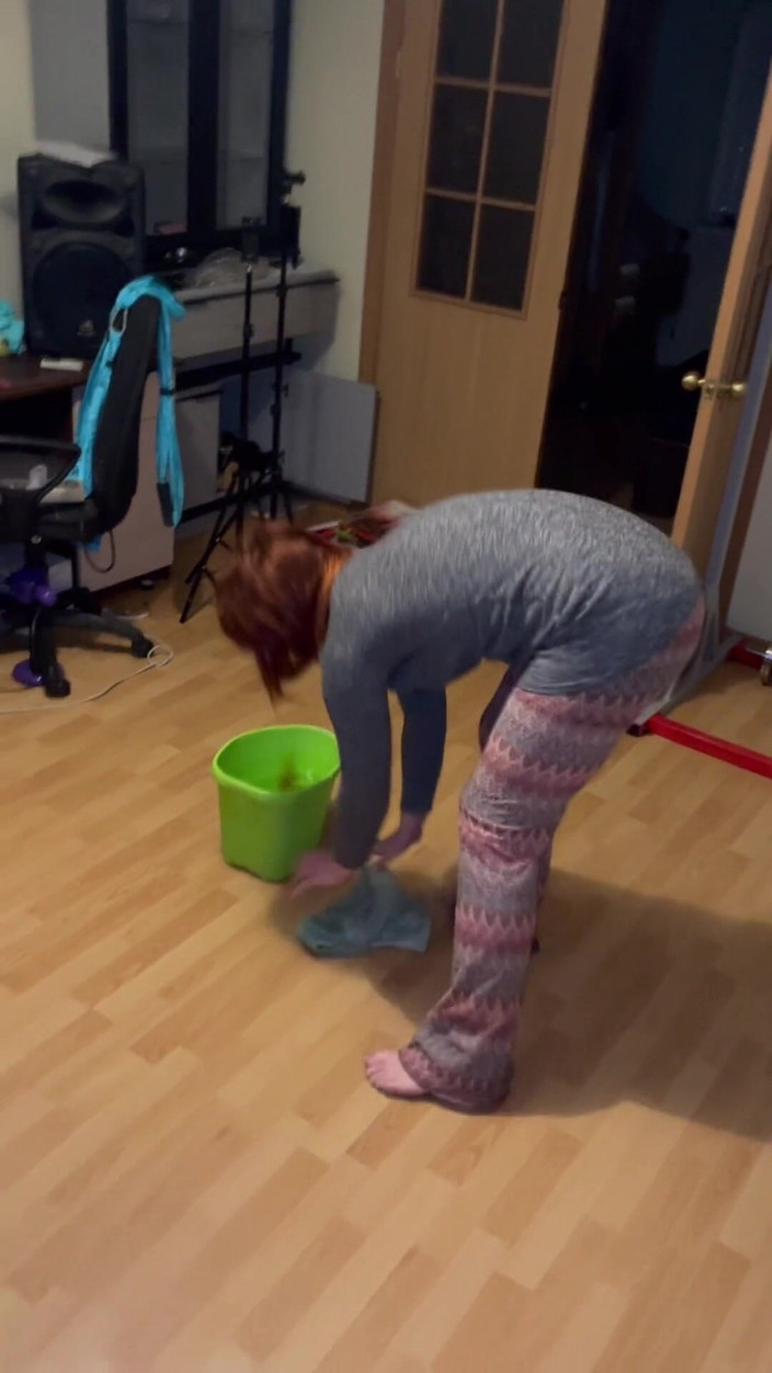 Elena917: Piss Slut Compilation 7