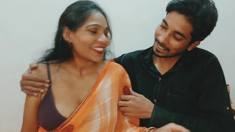Kavend91: Indiancă desi vecină bhabhi însărcinată