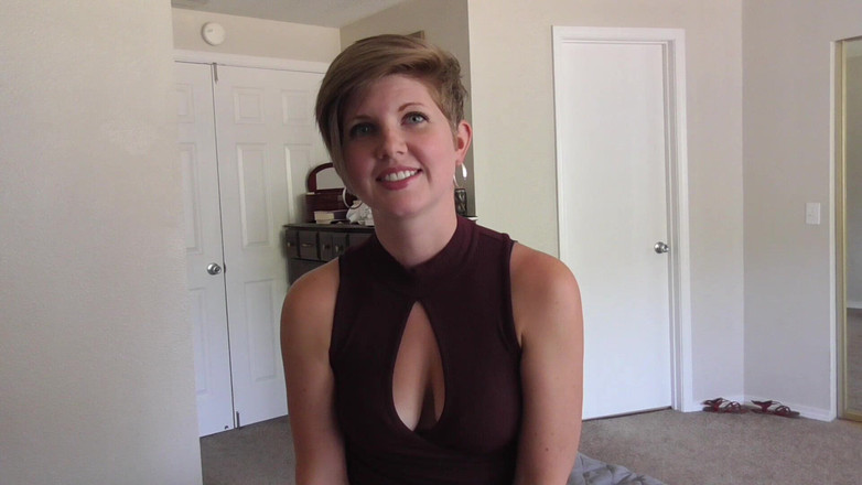 Housewife Ginger: Bú con cu khổng lồ của con trai kế của...