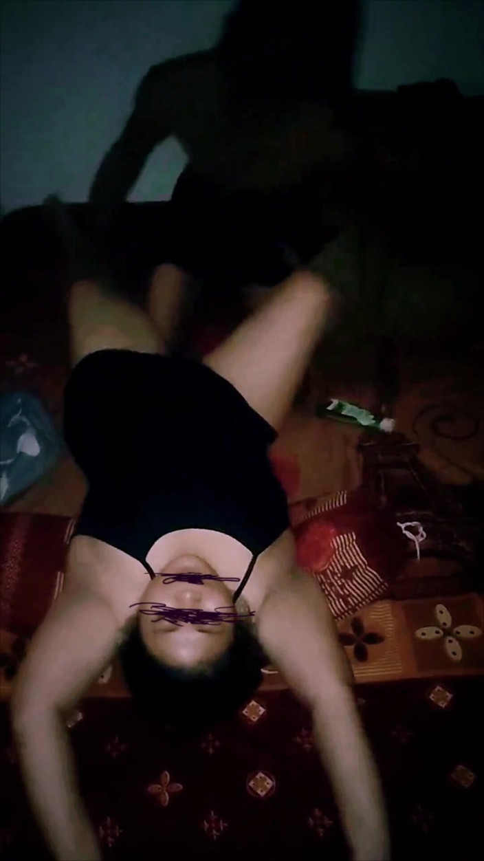 my_wife_chubby: Mia moglie vuole che io coccola il suo corpo. sua...