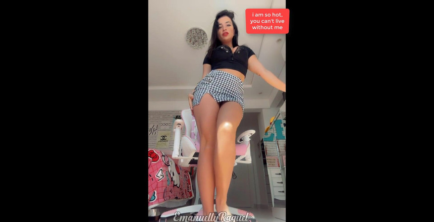 Emanuelly Raquel: Пятничные фетиш ступни и грязные разговоры / Sexta Feira Do Fetiche, Pes E Falando Sacanagens