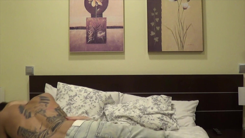 Home web camera: Webcam pornshoot twink fucking bareback older guy