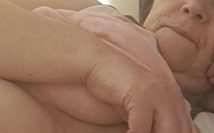 Mommy big hairy pussy: Despertar las tetas suaves de la madrastra