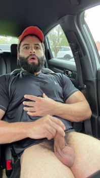 Muscle Cub in the Car