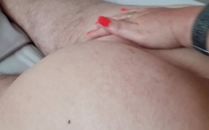 UK Joolz: 그녀의 엉덩이를 쓰다듬어, 그 가죽 부츠를 따먹는 동안