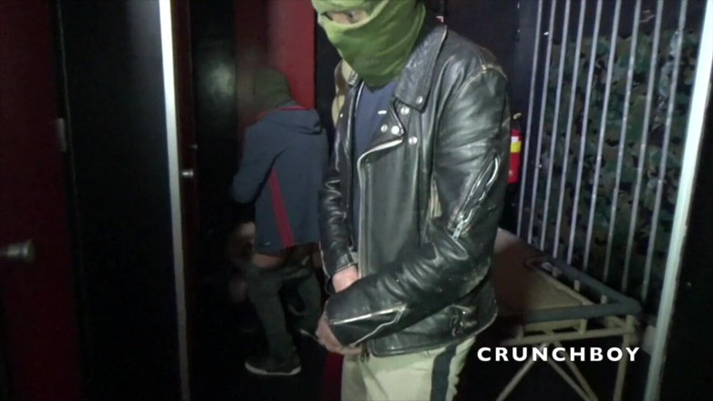 Sex humiliation with french lads: Sexuální ponížení během orgie ve webové plavbě v Amsterdamu