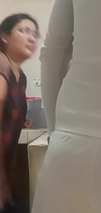 Empregada doméstica fodida secretamente da minha esposa