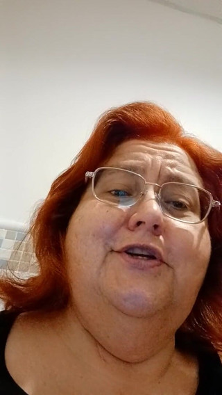 BBW nurse Vicki adventures with friends: Regardez ma nouvelle couleur et style de cheveux