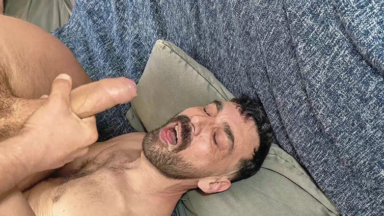 Melad Paris: Muskel-twink gefickt melad