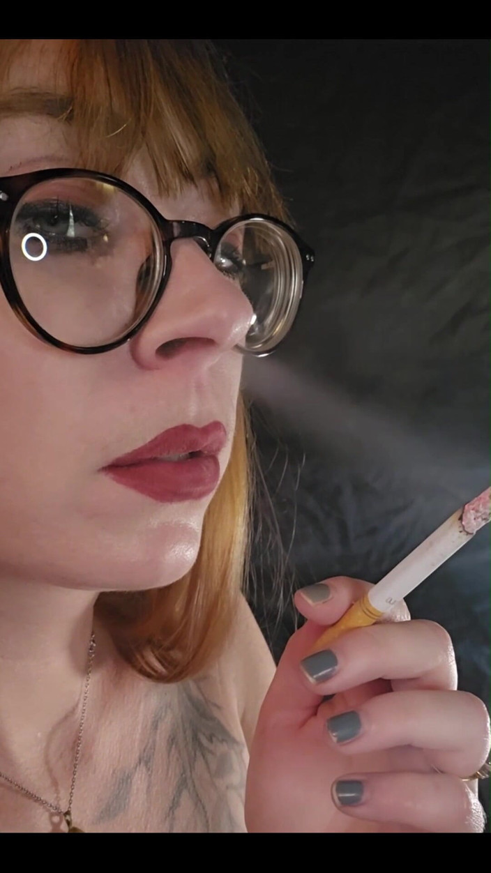 MistressThrope: Boční pohled kouření