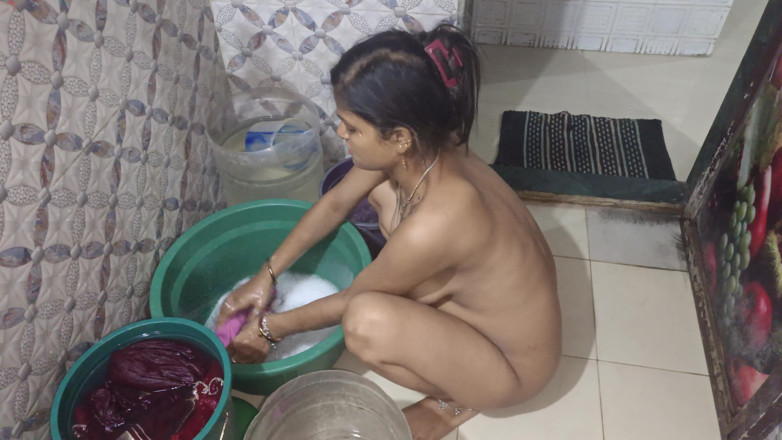 Aalox: Quando il marito non è in casa video di sesso hindi