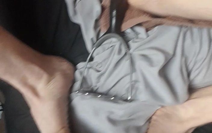 RedFoxBoy: Je cherche un haut bien monté pour remplir mon cul...