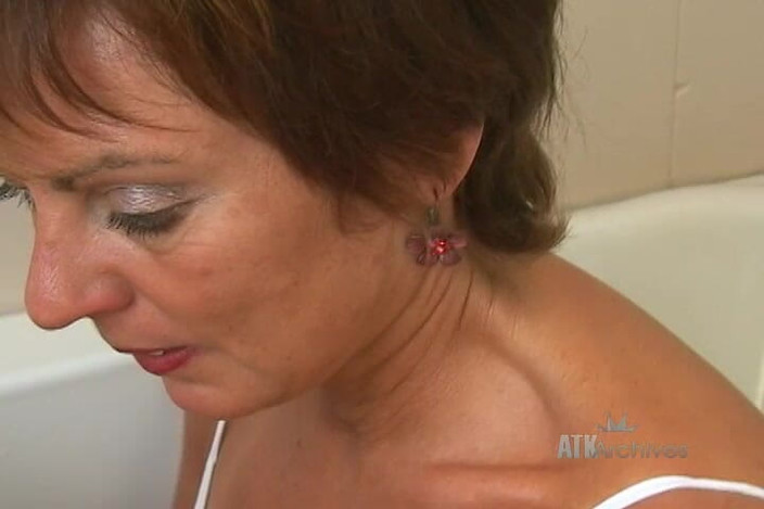 ATK Solo: Nghiệp dư