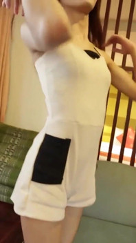 Ladyboystar - une trans grande, mince et sexy pose en lingerie pour ma caméra