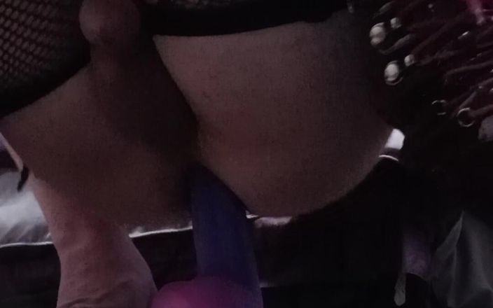 Sissy Alice: Maminsynek Alice