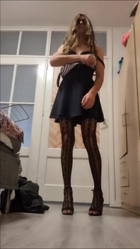 Sissyhusband posa e cavalga 1.