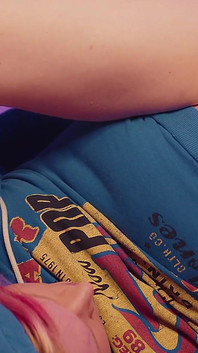 Si mangia da solo la sborra 4k