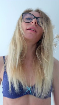 Step Sis Can't Sleep Without Big Cock in Her Ass and Hot Cum