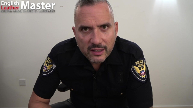 EnglishLeathermaster: Sph From Uniformed Passport Control Officer