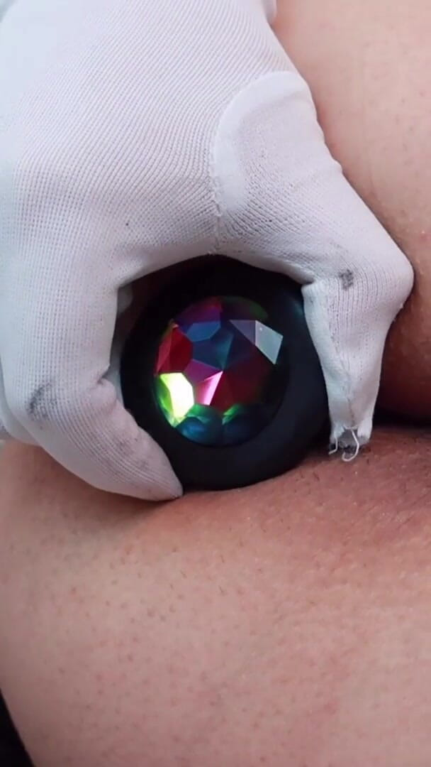 Time to Pull It Out (Vicki Vixen)