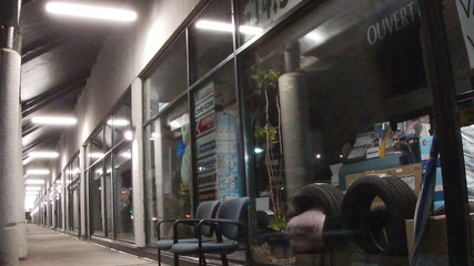 JonasBen: Zralá hloupá Sissy TV Bojí se být přistižena venku, ukazuje...