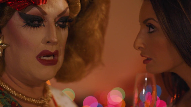SweetheartVideo: Een lesbisch kerstverhaal scène 2 geile lesbische Gift.mp4