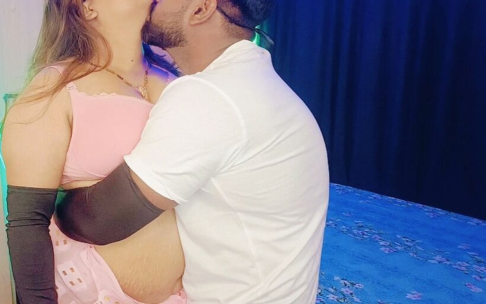 Maya-malik: Kocası evde yokken üvey anne sadık hizmetçisi tarafından sikiliyor