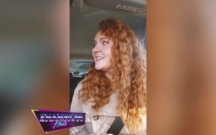 Shannon Huxley: Muncrat dan ngentot dildo di toilet umum - shannon heels