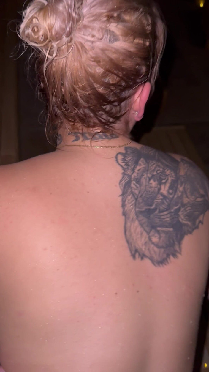 Bonieclydeerotik: Sauna Umum Mandi Air Panas Bioskop Blowjob Doggy Diambil Dari...