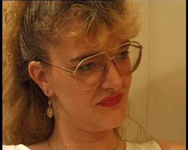 YOUR FIRST PORN: Moje nevlastní matka na mě čeká s překvapením
