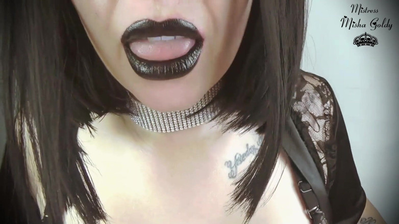Goddess Misha Goldy: Černé rty škádlí JOI