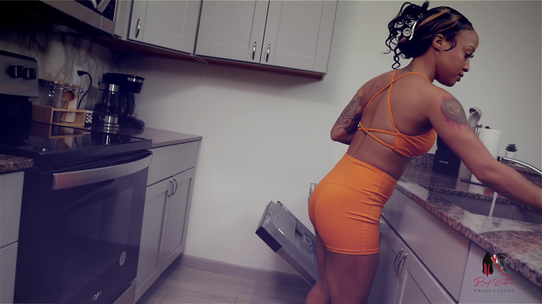 Red bottom productions: Dick Kocht Diese Muschi