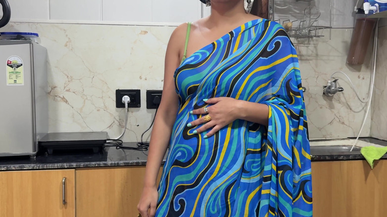 Hornycouple149: 継母が間違った薬を飲んでしまい、結局性増強剤を飲ませてしまいます 「手伝ってあげてください」