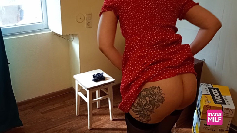 Kett Mun: The Stepmother Can't Sit on the Chair - Her Stepson Made...